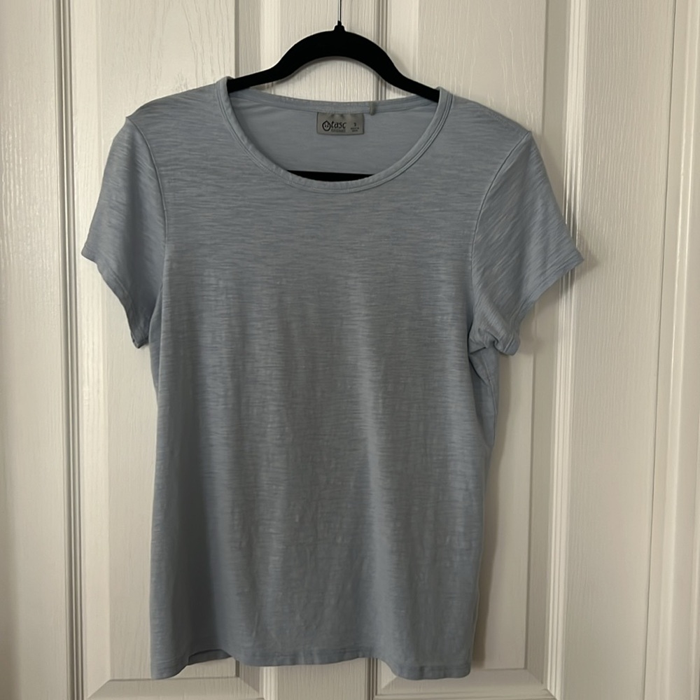 Tasc Reeces Fit Small Lot of 3 T-shirts - Picture 4 of 8
